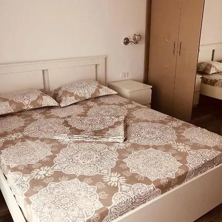 Illy Evo Apartament アパート *